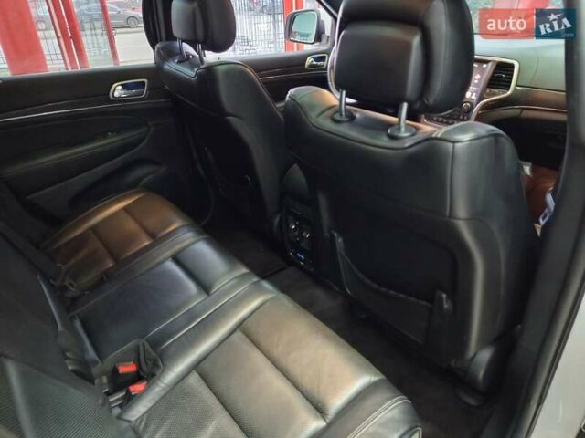 Белый Джип Гранд Чероки, объемом двигателя 3 л и пробегом 107 тыс. км за 24500 $, фото 47 на Automoto.ua