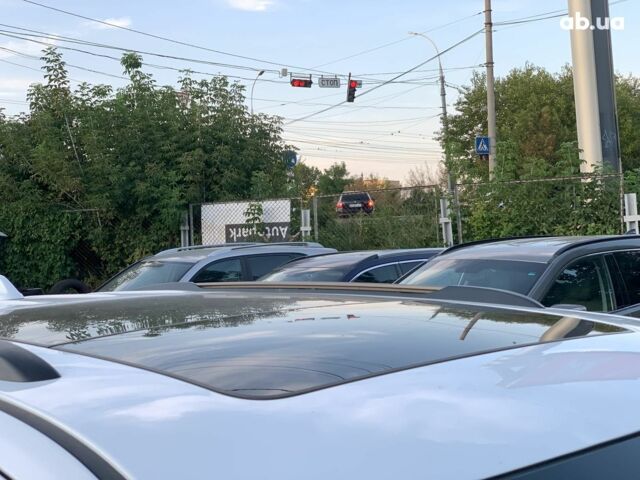 Білий Джип Grand Cherokee, об'ємом двигуна 3 л та пробігом 176 тис. км за 29440 $, фото 11 на Automoto.ua