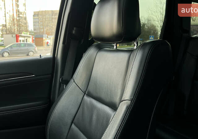 Белый Джип Гранд Чероки, объемом двигателя 2.99 л и пробегом 142 тыс. км за 25000 $, фото 27 на Automoto.ua