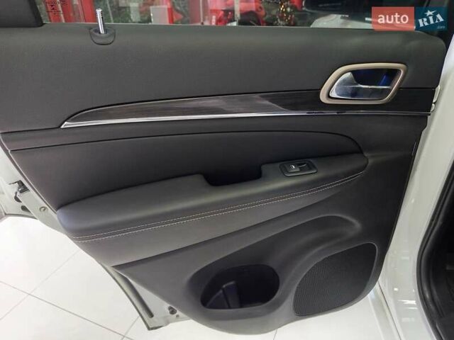 Белый Джип Гранд Чероки, объемом двигателя 3 л и пробегом 107 тыс. км за 24500 $, фото 42 на Automoto.ua