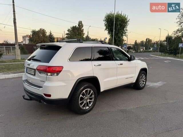 Джип Гранд Чероки 2016 в Черкассах на Automoto.ua Белый Джип Гранд Чероки, объемом двигателя 3.6 л и пробегом 164 тыс. км за 19600 $, фото 4 на Automoto.ua