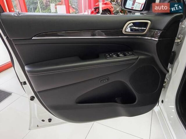 Белый Джип Гранд Чероки, объемом двигателя 3 л и пробегом 107 тыс. км за 24500 $, фото 17 на Automoto.ua