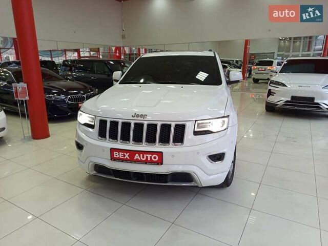 Белый Джип Гранд Чероки, объемом двигателя 3 л и пробегом 107 тыс. км за 24500 $, фото 2 на Automoto.ua