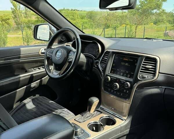 Белый Джип Гранд Чероки, объемом двигателя 3.6 л и пробегом 164 тыс. км за 20000 $, фото 26 на Automoto.ua