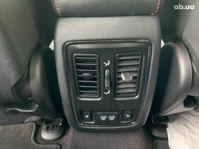 Білий Джип Grand Cherokee, об'ємом двигуна 3 л та пробігом 176 тис. км за 29440 $, фото 26 на Automoto.ua