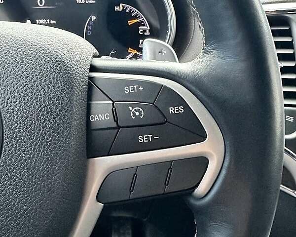 Белый Джип Гранд Чероки, объемом двигателя 3 л и пробегом 155 тыс. км за 22500 $, фото 10 на Automoto.ua