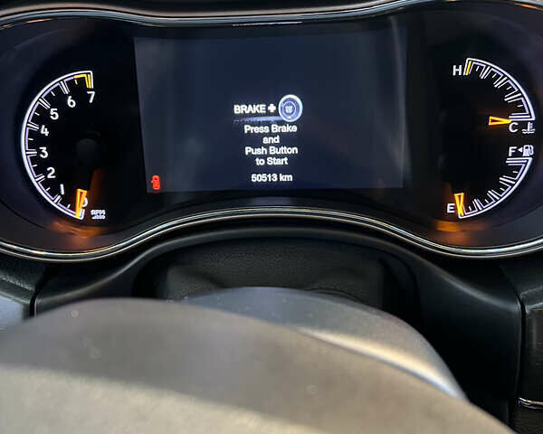 Джип Гранд Чероки 2016 в Львове на Automoto.ua Белый Джип Гранд Чероки, объемом двигателя 3.61 л и пробегом 50 тыс. км за 23800 $, фото 13 на Automoto.ua