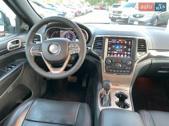 Білий Джип Grand Cherokee, об'ємом двигуна 3 л та пробігом 176 тис. км за 29440 $, фото 22 на Automoto.ua