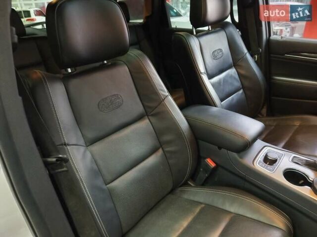 Белый Джип Гранд Чероки, объемом двигателя 3 л и пробегом 107 тыс. км за 24500 $, фото 38 на Automoto.ua