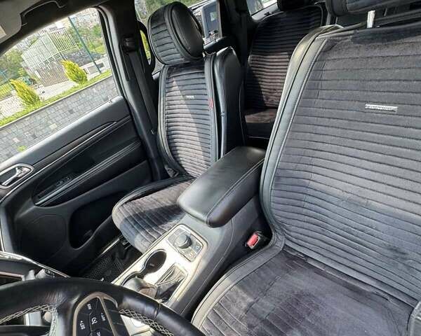 Белый Джип Гранд Чероки, объемом двигателя 3.6 л и пробегом 164 тыс. км за 20000 $, фото 18 на Automoto.ua