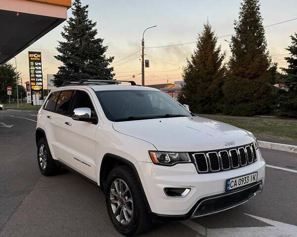 Джип Гранд Чероки 2016 в Черкассах на Automoto.ua Белый Джип Гранд Чероки, объемом двигателя 3.6 л и пробегом 164 тыс. км за 19600 $, фото 7 на Automoto.ua