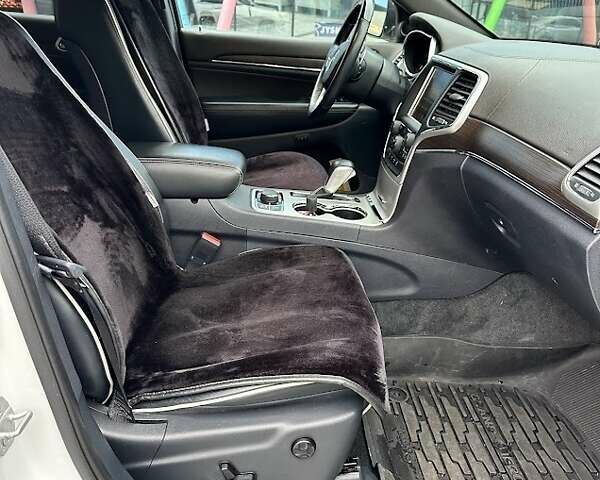 Белый Джип Гранд Чероки, объемом двигателя 3 л и пробегом 155 тыс. км за 22500 $, фото 29 на Automoto.ua