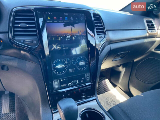 Білий Джип Grand Cherokee, об'ємом двигуна 3.6 л та пробігом 168 тис. км за 17300 $, фото 15 на Automoto.ua