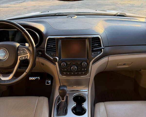 Белый Джип Гранд Чероки, объемом двигателя 5.7 л и пробегом 88 тыс. км за 38000 $, фото 16 на Automoto.ua