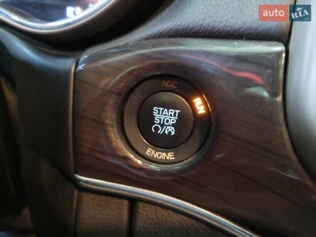 Белый Джип Гранд Чероки, объемом двигателя 3 л и пробегом 107 тыс. км за 24500 $, фото 28 на Automoto.ua