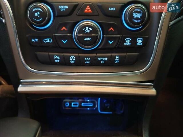 Белый Джип Гранд Чероки, объемом двигателя 3 л и пробегом 107 тыс. км за 24500 $, фото 31 на Automoto.ua