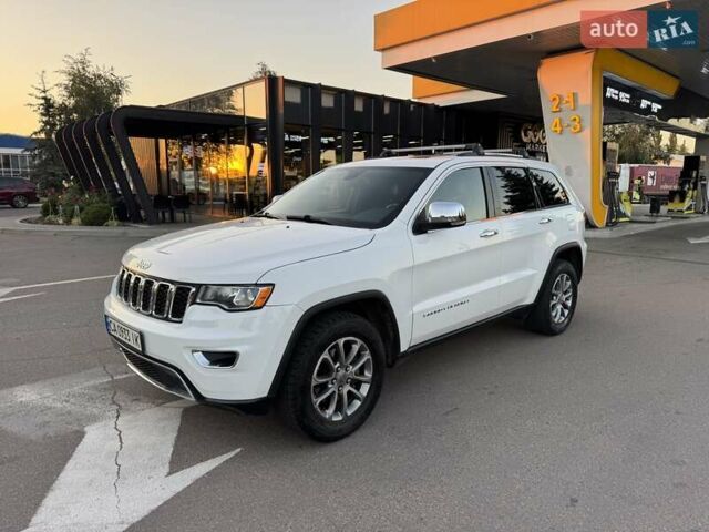 Джип Гранд Чероки 2016 в Черкассах на Automoto.ua Белый Джип Гранд Чероки, объемом двигателя 3.6 л и пробегом 164 тыс. км за 19600 $, фото 1 на Automoto.ua