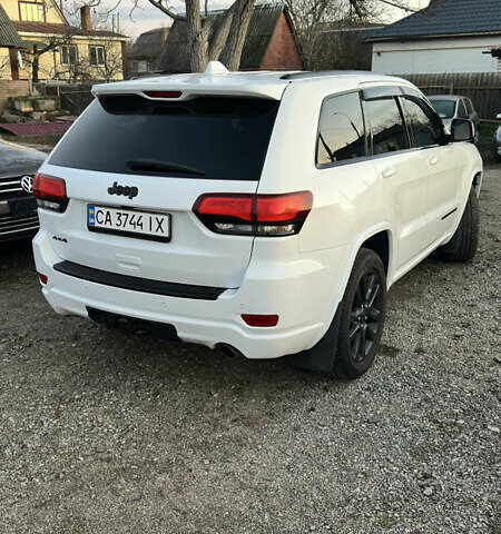 Белый Джип Гранд Чероки, объемом двигателя 3.6 л и пробегом 210 тыс. км за 23700 $, фото 8 на Automoto.ua