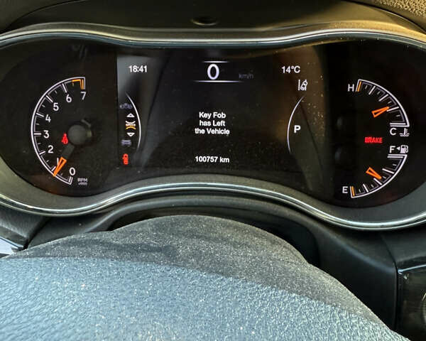 Білий Джип Grand Cherokee, об'ємом двигуна 3.6 л та пробігом 100 тис. км за 24500 $, фото 1 на Automoto.ua