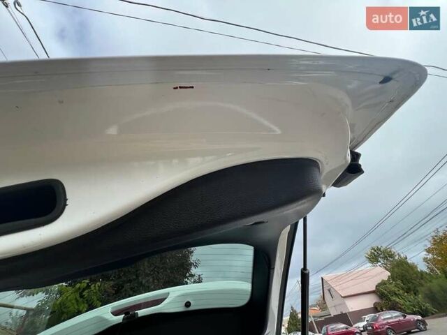 Белый Джип Гранд Чероки, объемом двигателя 3.6 л и пробегом 121 тыс. км за 19900 $, фото 11 на Automoto.ua