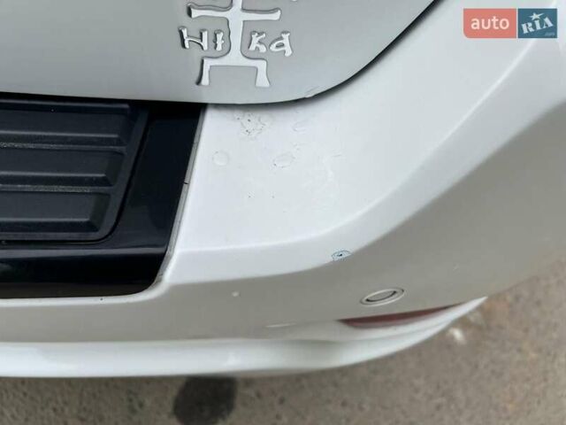 Белый Джип Гранд Чероки, объемом двигателя 3.6 л и пробегом 121 тыс. км за 19900 $, фото 24 на Automoto.ua