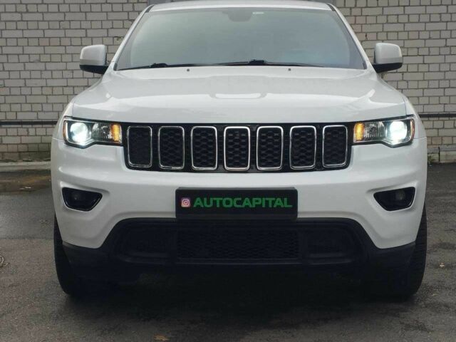 Белый Джип Гранд Чероки, объемом двигателя 3.6 л и пробегом 165 тыс. км за 22490 $, фото 1 на Automoto.ua