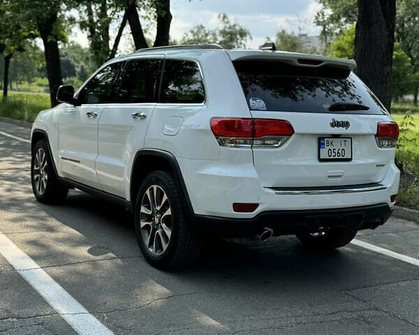 Білий Джип Grand Cherokee, об'ємом двигуна 5.65 л та пробігом 108 тис. км за 26700 $, фото 5 на Automoto.ua