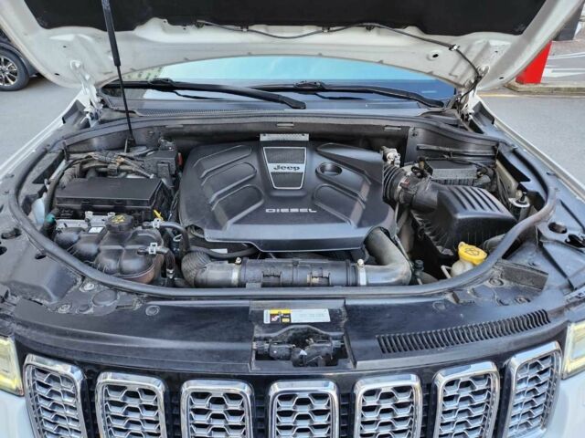 Білий Джип Grand Cherokee, об'ємом двигуна 3 л та пробігом 107 тис. км за 25100 $, фото 19 на Automoto.ua