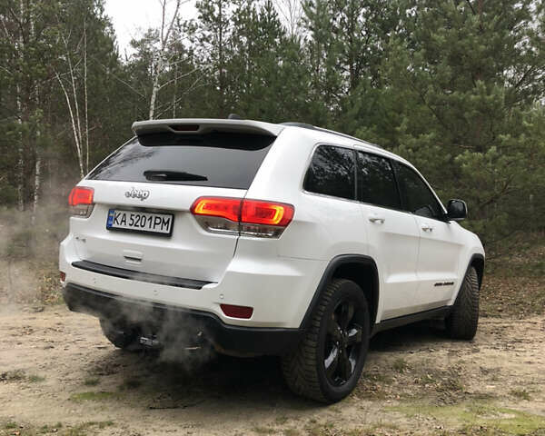 Білий Джип Grand Cherokee, об'ємом двигуна 3.6 л та пробігом 166 тис. км за 22700 $, фото 19 на Automoto.ua