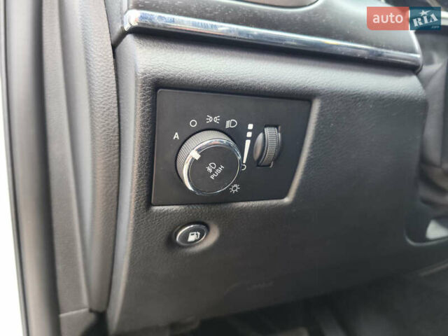 Білий Джип Grand Cherokee, об'ємом двигуна 3.6 л та пробігом 63 тис. км за 29900 $, фото 15 на Automoto.ua