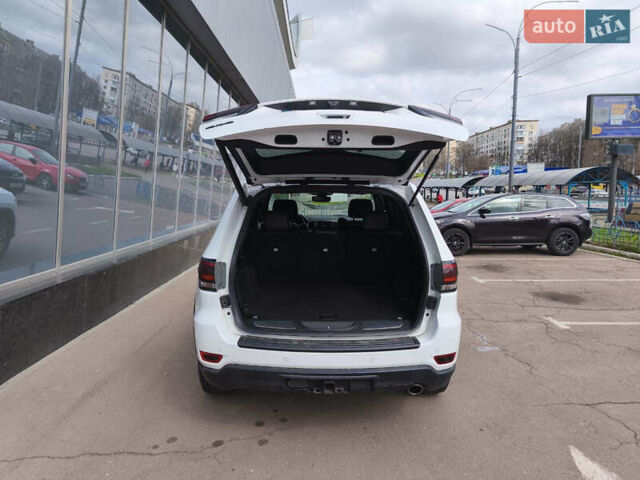 Білий Джип Grand Cherokee, об'ємом двигуна 3.6 л та пробігом 63 тис. км за 29900 $, фото 8 на Automoto.ua
