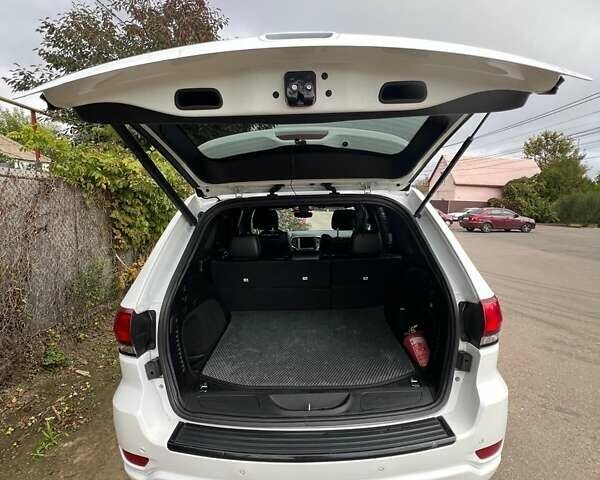 Белый Джип Гранд Чероки, объемом двигателя 3.6 л и пробегом 121 тыс. км за 19900 $, фото 10 на Automoto.ua