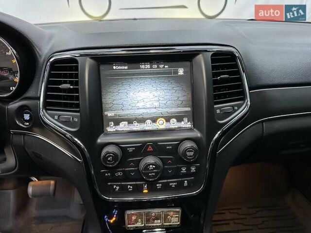 Белый Джип Гранд Чероки, объемом двигателя 5.85 л и пробегом 188 тыс. км за 25900 $, фото 25 на Automoto.ua