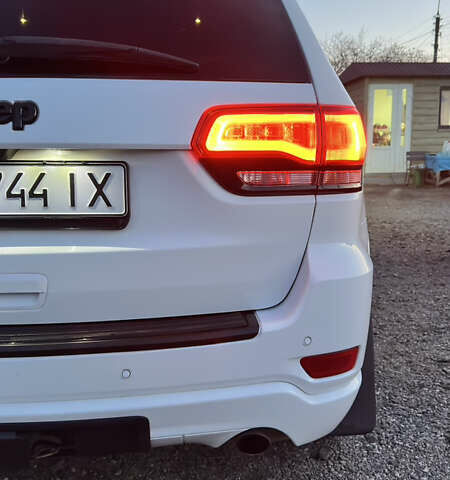 Белый Джип Гранд Чероки, объемом двигателя 3.6 л и пробегом 210 тыс. км за 23700 $, фото 13 на Automoto.ua