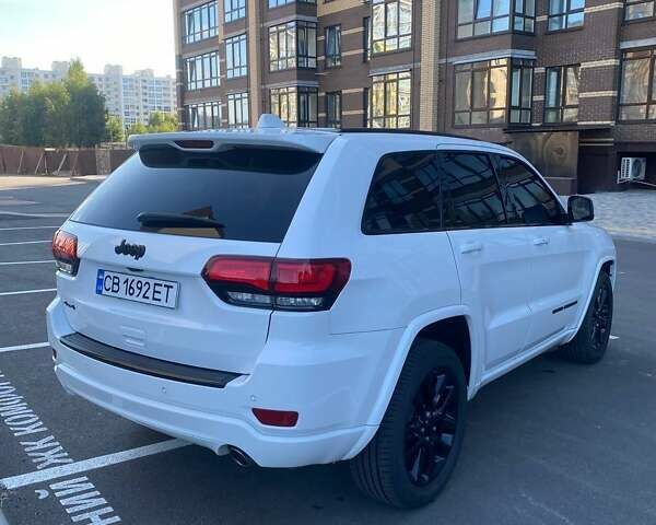 Білий Джип Grand Cherokee, об'ємом двигуна 3.6 л та пробігом 161 тис. км за 25000 $, фото 5 на Automoto.ua