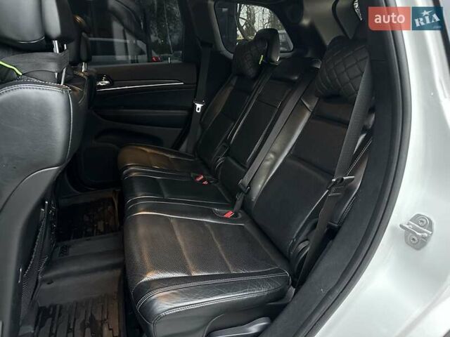 Белый Джип Гранд Чероки, объемом двигателя 5.85 л и пробегом 188 тыс. км за 25900 $, фото 30 на Automoto.ua