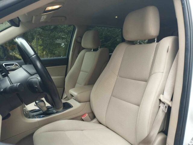 Белый Джип Гранд Чероки, объемом двигателя 3.6 л и пробегом 165 тыс. км за 22490 $, фото 11 на Automoto.ua