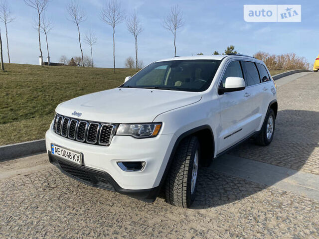 Білий Джип Grand Cherokee, об'ємом двигуна 3.6 л та пробігом 74 тис. км за 23000 $, фото 1 на Automoto.ua