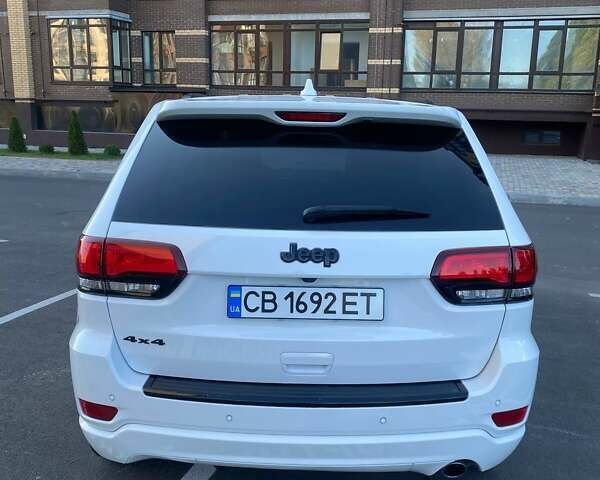 Білий Джип Grand Cherokee, об'ємом двигуна 3.6 л та пробігом 161 тис. км за 25000 $, фото 6 на Automoto.ua