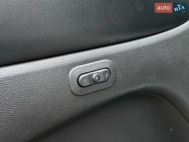 Белый Джип Гранд Чероки, объемом двигателя 5.85 л и пробегом 188 тыс. км за 25900 $, фото 16 на Automoto.ua