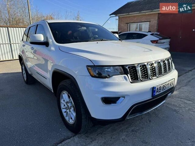 Белый Джип Гранд Чероки, объемом двигателя 3.6 л и пробегом 97 тыс. км за 17800 $, фото 3 на Automoto.ua