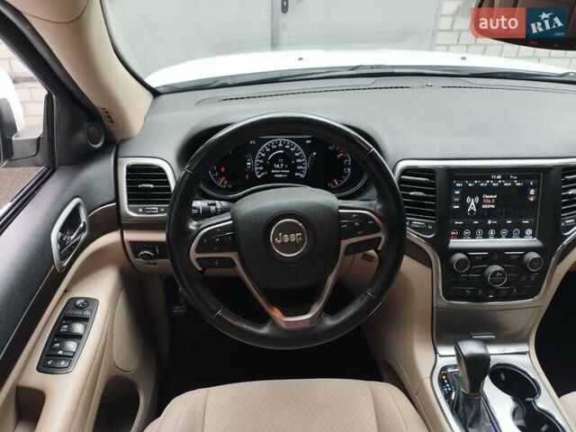 Білий Джип Grand Cherokee, об'ємом двигуна 3.6 л та пробігом 165 тис. км за 23390 $, фото 19 на Automoto.ua