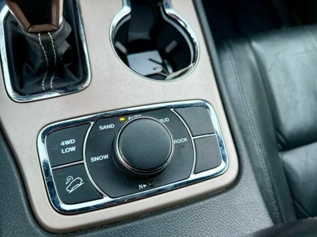 Белый Джип Гранд Чероки, объемом двигателя 3.6 л и пробегом 68 тыс. км за 4800 $, фото 11 на Automoto.ua