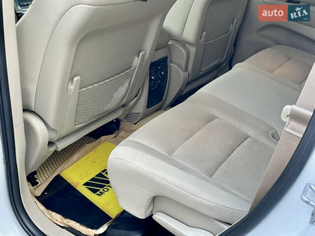 Білий Джип Grand Cherokee, об'ємом двигуна 3.6 л та пробігом 85 тис. км за 19800 $, фото 57 на Automoto.ua