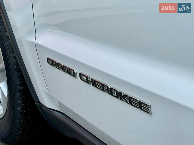 Білий Джип Grand Cherokee, об'ємом двигуна 3.6 л та пробігом 85 тис. км за 19800 $, фото 34 на Automoto.ua