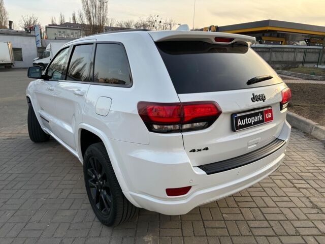 Білий Джип Grand Cherokee, об'ємом двигуна 3.6 л та пробігом 128 тис. км за 22990 $, фото 2 на Automoto.ua