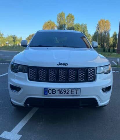 Білий Джип Grand Cherokee, об'ємом двигуна 3.6 л та пробігом 160 тис. км за 26000 $, фото 1 на Automoto.ua