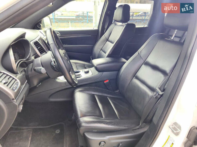 Білий Джип Grand Cherokee, об'ємом двигуна 3.6 л та пробігом 63 тис. км за 29900 $, фото 13 на Automoto.ua