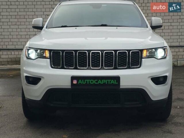 Білий Джип Grand Cherokee, об'ємом двигуна 3.6 л та пробігом 165 тис. км за 23390 $, фото 1 на Automoto.ua