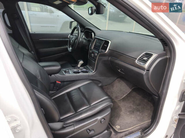 Білий Джип Grand Cherokee, об'ємом двигуна 3.6 л та пробігом 63 тис. км за 29900 $, фото 24 на Automoto.ua
